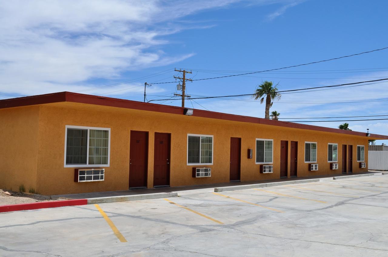 A Nights Inn Ridgecrest Extérieur photo