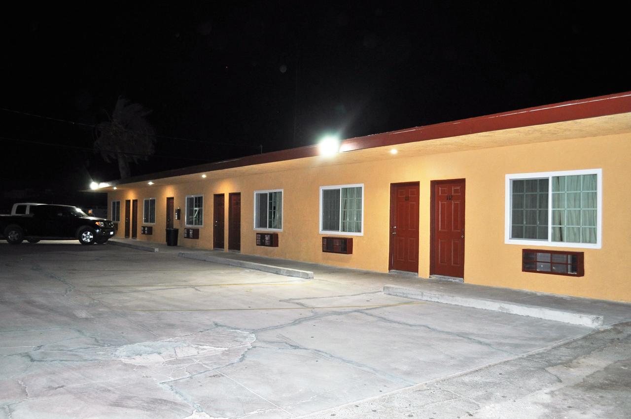 A Nights Inn Ridgecrest Extérieur photo