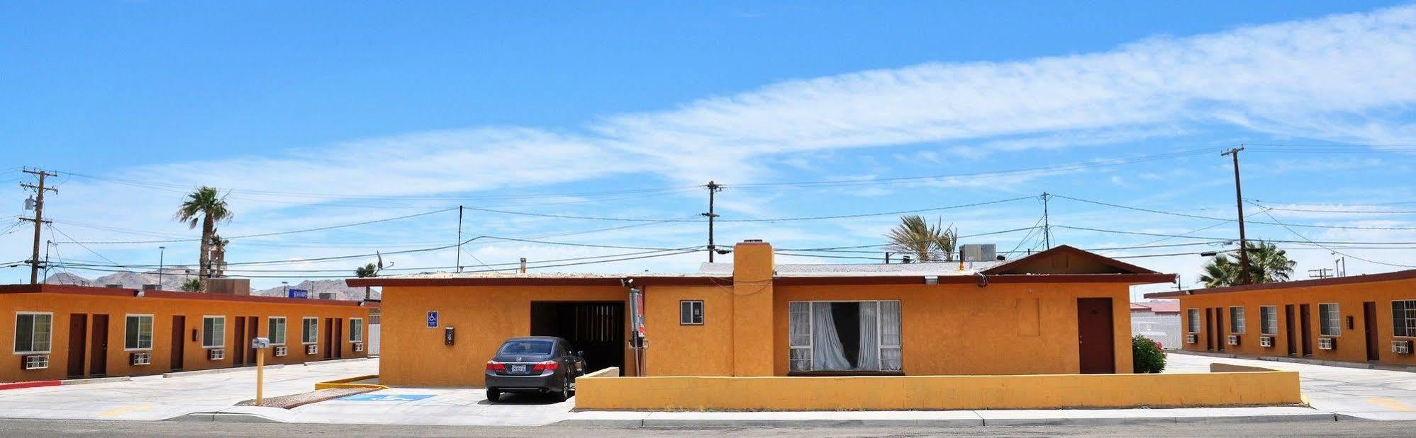 A Nights Inn Ridgecrest Extérieur photo
