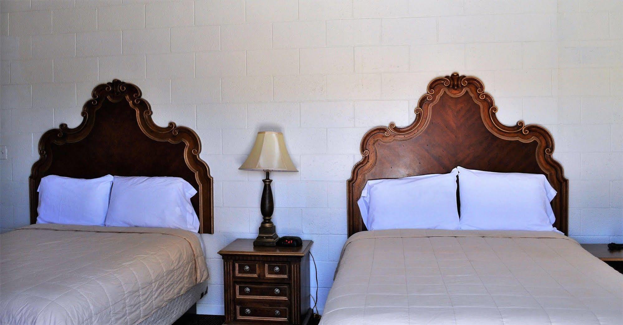 A Nights Inn Ridgecrest Extérieur photo